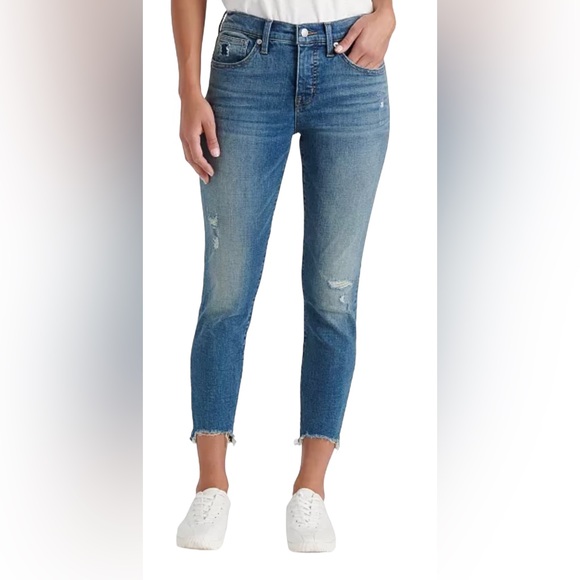 Lucky Brand Denim - Lucky Brand Mid Rise Skinny Ava jeans 👖 with frayed bottoms on
